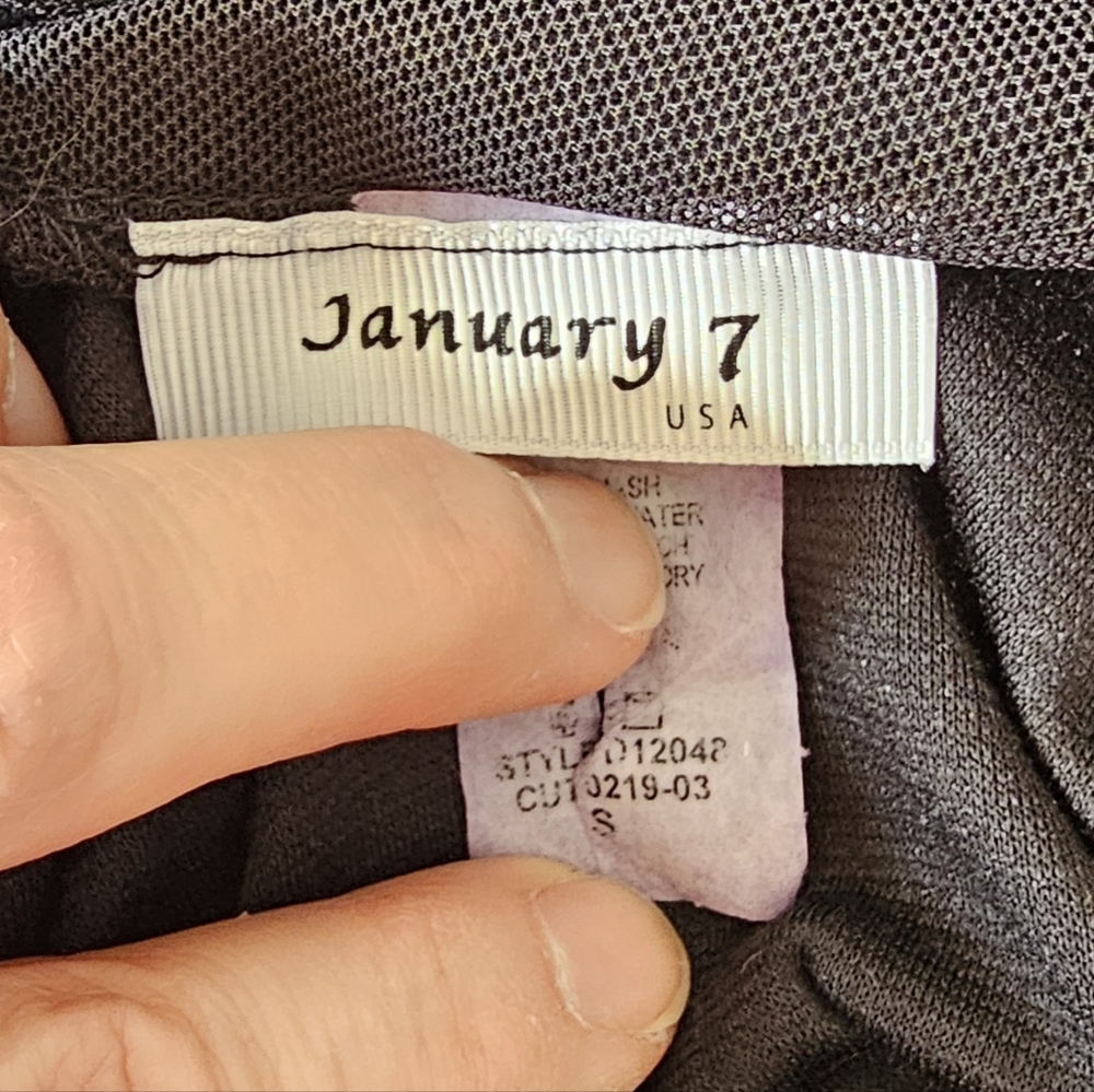 January 7 Dress - Picture 5 of 5